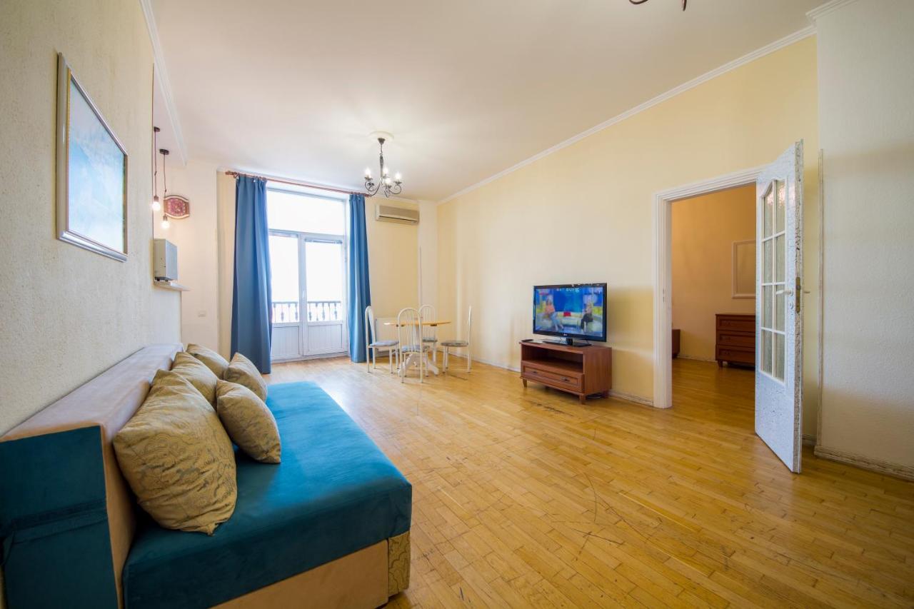 Central Apartments On Khreschatyk Kiev Extérieur photo