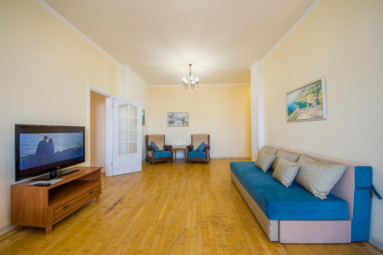Central Apartments On Khreschatyk Kiev Extérieur photo