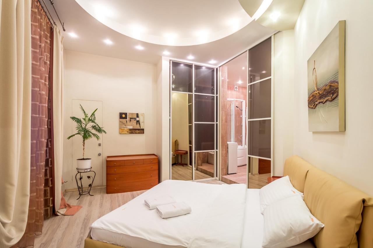 Central Apartments On Khreschatyk Kiev Extérieur photo