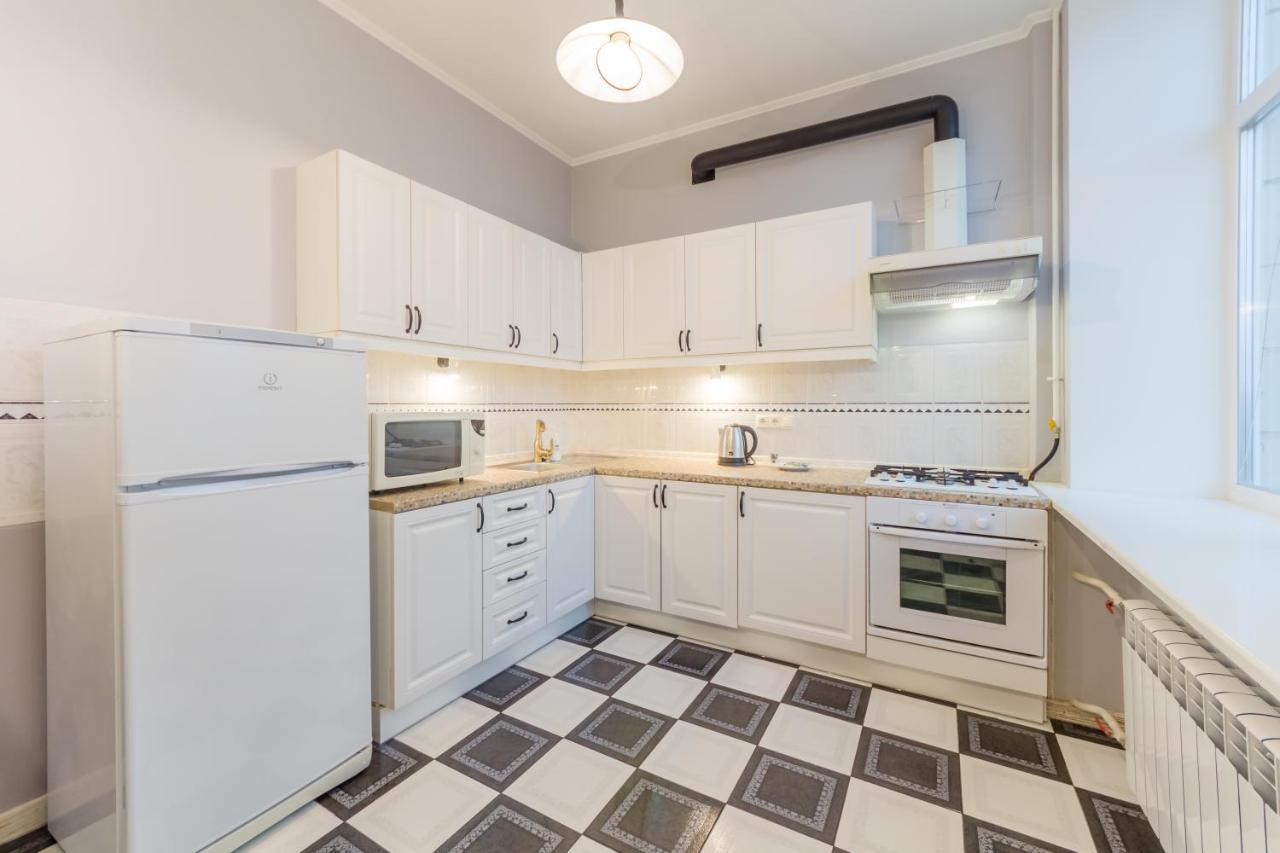 Central Apartments On Khreschatyk Kiev Extérieur photo